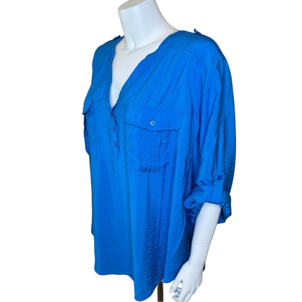 Torrid Harper 3/4 Sleeve Top Blouse 3X V-neck Roll Tab Blue - Picture 3 of 13